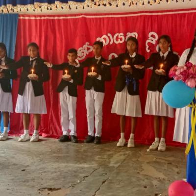 ශිෂ්‍ය නායක නායිකාවන්ට නිල පදක්කම් පැළදවීමේ උත්සව අවස්තාව